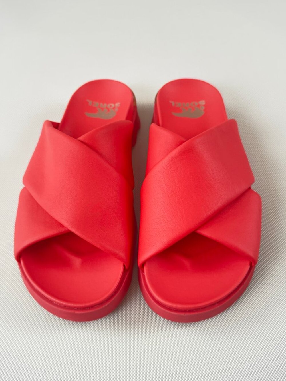 SOREL Viibe Crisscross Slide Sandals Size 10 Women Red Leather Strap NWOT - Picture 3 of 16